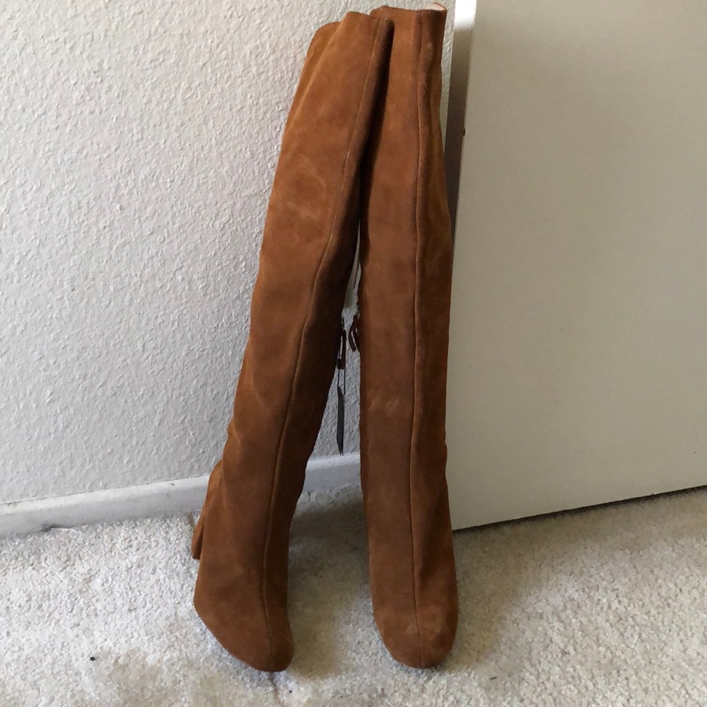 Zara Suede Otk boots in size 39 or 9 in chestnut